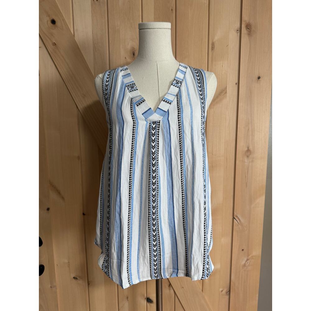 Anthropologie Mine | NWOT Boho V Neck Tank Top with Button Back | Size Small